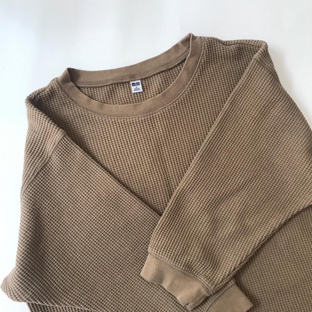 Uniqlo 3/4 Sleeve Tan Waffle Shirt